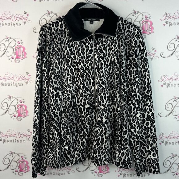 Jones Studio sweater zip up cheetah animal print black White Leopard Print Top - Picture 1 of 12